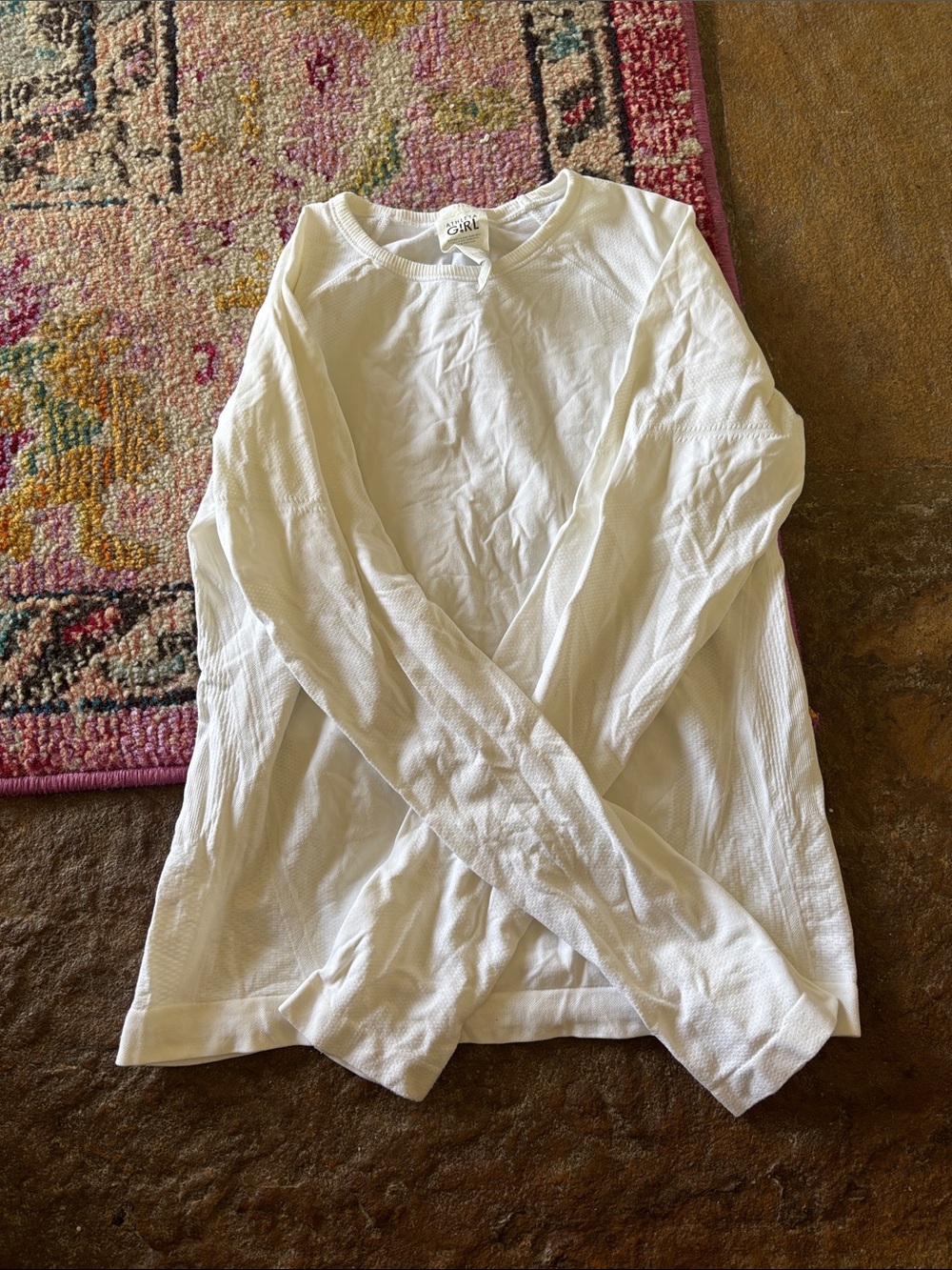 Athleta White Long Sleeve Crewneck Tee. Kids M
